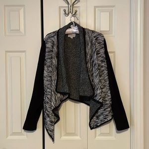 Olive and Oak long sleeve cardigan size M